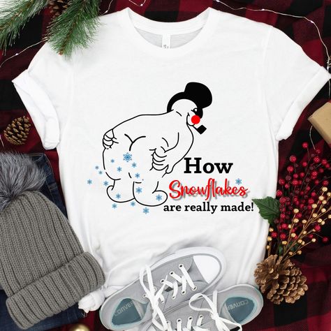 How Snowflake Are Really Made Funny Snowman Shirt Funny - Etsy Snowflake Maker, Funny Snowman, Snowman Shirt, Snow Christmas, Cute Christmas Gifts, Winter Shirts, Funny Christmas Shirts, Holiday Shirt, Christmas Gifts For Mom