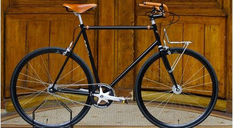 bike Urban Bike Style, Peugeot Bike, Bike Swag, Urban Bicycle, Garage Bike, Bicycle Store, Velo Vintage, Retro Bicycle, Commuter Bicycle