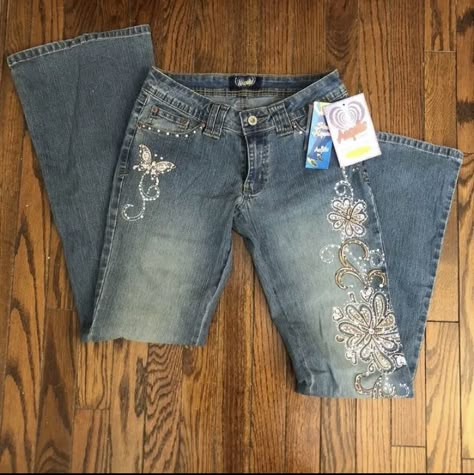 Embroidered Low Rise Jeans, 2000’s Jeans, Embroiderd Jeans, Mcbling Clothing, 2000s Pants, 00s Mode, Low Rise Bootcut Jeans, Butterflies And Flowers, Cute Pants