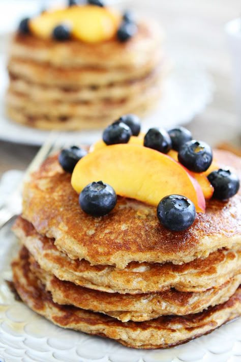 Tapioca Crepes, Oatmeal Pancakes Recipe, Pancake Mix Recipe, Stack Of Pancakes, Cinnamon Oatmeal, Oatmeal Pancakes, Crepe Cakes, Mille Crepe, Pancake Recipes