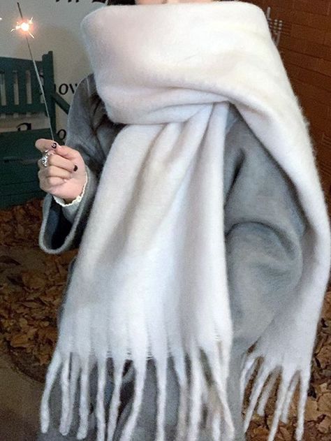 White Scarf Outfit, Big Scarf Outfit, Scarf Aesthetic, Fuzzy Scarf, Trendy Scarves, Silver Scarf, Thick Scarf, Woolen Scarves, Big Scarf