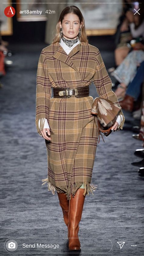 Prints Clothes, Autumn Prints, Camel Boots, Doutzen Kroes, Vogue Germany, Winter 22, Milano Fashion Week, 2020 Fashion, Winter Trends