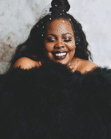 Amber Riley on Instagram: “Real self love, is loving the unloveable parts too.  Shooter📸: @gabrielmokake - Makeup💄: @giselle_makeup - Headpiece: @kiyanawraps - Fur:…” Amber Riley, Mark Ballas, Jill Scott, Tori Kelly, Hollywood Bowl, Derek Hough, Sarah Hyland, Sabrina Spellman, Naya Rivera