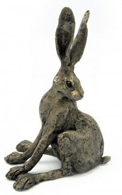 Hare Pictures, Bronze Gifts, Rabbit Sculpture, Pottery Animals, Cerámica Ideas, Rabbit Art, Resin Sculpture, Bunny Art, Ceramic Animals