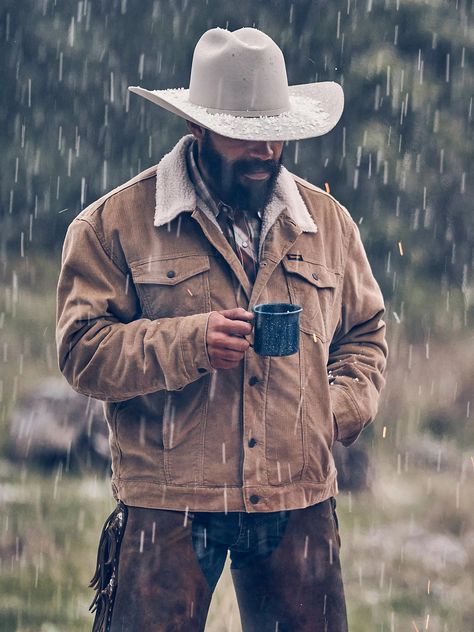 Carhartt Mens Outfits, Cowboy Formal Wear Men, Country Style Outfits Mens, Casual Cowboy Outfit Men, Granola Guy Style, Modern Cowboy Style Men, Mens Western Outfits, Western Style Men, Men Jean Jacket