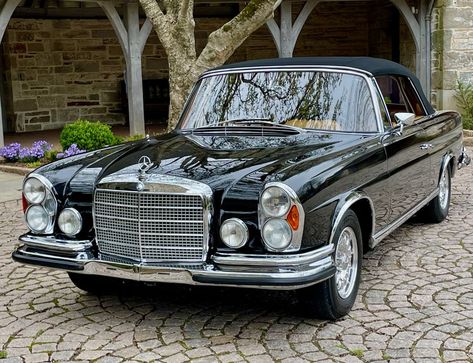 1970 Mercedes-Benz 280SE Cabriolet RestoMod #2585021 | Hemmings Rotary Compressor, Mercedes 280, Mercedes Benz For Sale, Used Mercedes Benz, Classic Mercedes, Vintage Porsche, Mercedes Benz Classic, Mercedes Benz Cars, Benz Car