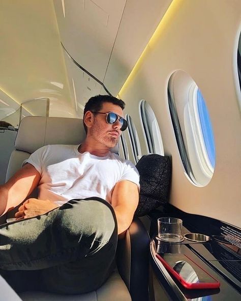 Michael Vey, Men Luxury Lifestyle, Mens Luxury Lifestyle, Jonathan Groff, Luxury Lifestyle Aesthetic, Rich Life, Private Jet, Mens Luxury, Billionaire Lifestyle