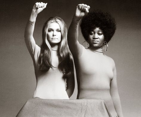 Gloria Steinem & Dorothy Pitman-Hughes' Restaging Of Iconic Portrait Shows That Activism Has No Age | HuffPost Women Rights, Feminist Movement, Gloria Steinem, Womens History Month, Happy Women, Women In History, Womens Rights, Civil Rights, Inspirational Women