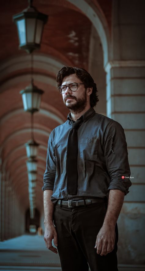 Álvaro Morte as Sergio Marquina (The Professor) The Professor Money Heist, Money Heist Wallpaper, Professor Money Heist, Movie Talk, Netflix Dramas, Lion Photography, The Professor, Money Pictures, Money Heist