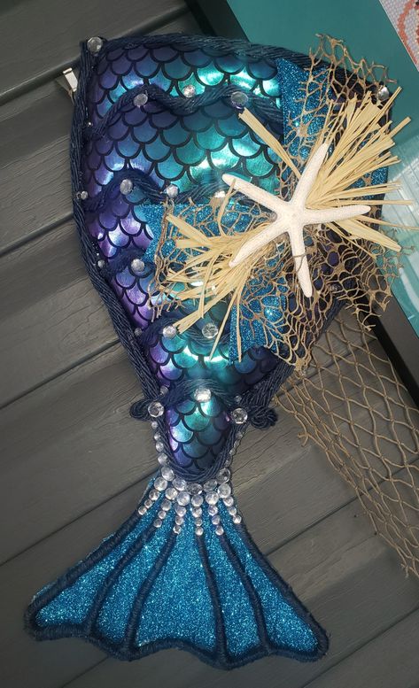 Mermaid Wreath Form, Dollar Tree Mermaid Tail Wreath, Mermaid Tail Wreath Diy, Dollar Tree Mermaid, Mermaid Wreaths, Mermaid Tail Wreath, Mermaid Diy Crafts, Mermaid Wreath, Shell Wreaths