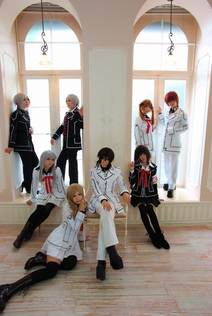 Vampire Knight, not the best but still very cool. Yuki And Kaname, Vampire Knight Cosplay, Vampire Night, Knight Cosplay, Zero Kiryu, Matsuri Hino, Group Cosplay, Kaname Kuran, Vampire Knights