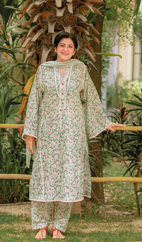 Latest Printed Suit Design 2023, Suit Cotton Designs, Latest Salwar Suit Designs 2023, New Suit Design 2023, Latest Suit Designs Indian 2023, Pakistani Dress Design Salwar Kameez Simple Lawn, All Over Printed Suits Design Pakistani, All Over Suit Design Printed, Allover Printed Suits Design Indian