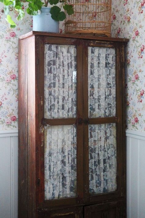 Primitive Country Curtains | wall paper + cabient curtains | Country/Primitive Sewing Storage, Furniture Projects, Cottage Decor, 인테리어 디자인, Country Decor, Cottage Style, Cabinet Doors, Furniture Makeover, Home Interior