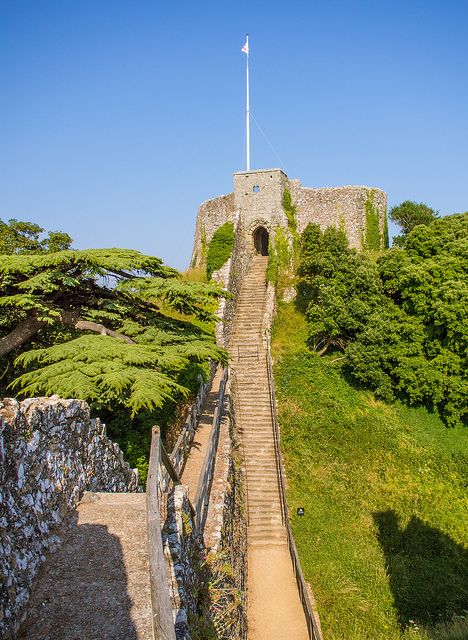 seventy-one steps lead up to the 12th century Keep of Carisbrooke Castle on the Isle of Wight Carisbrooke Castle, Isle Of Wight England, Osborne House, Stairways To Heaven, Castle Mansion, Charles I, European Castles, Princess Elizabeth, Royal Residence