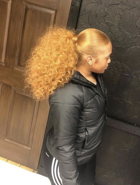 Curly Ponytail Weave, Ponytail Weave, Natural Hair Ponytail, Curly Hair Ponytail, Weave Ponytail Hairstyles, Sleek Ponytail Hairstyles, Black Ponytail Hairstyles, Quick Weave Hairstyles, Curly Ponytail