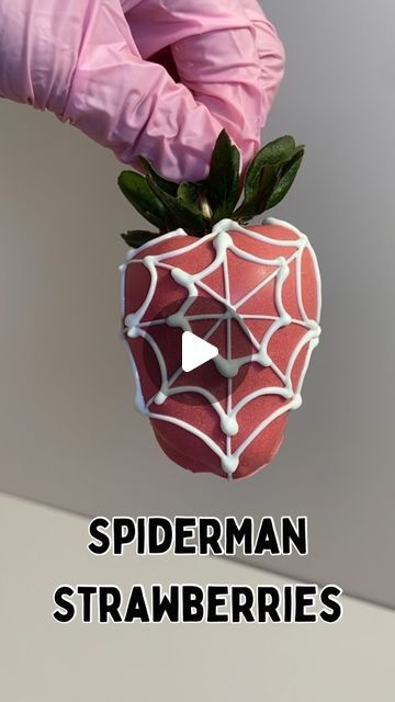 Spider Man Strawberries, Spider Man Treats, Spiderman Strawberries, Spiderman Cookies, Spiderman Cake, Spiderman Birthday, Spiderman Homecoming, Strawberries, Activities For Kids