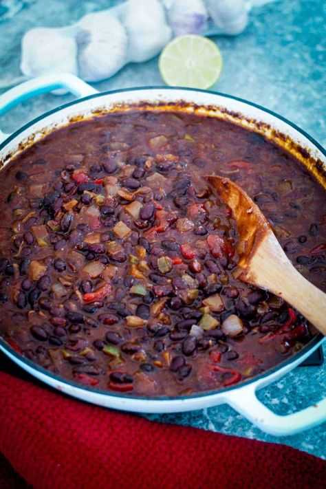 Peruvian Black Beans Recipe, Recipes With Black Beans, Cuban Beans, Brazilian Black Beans, Cuban Black Beans Recipe, Valencia Diet, Adzuki Bean Recipe, Pressure Cooker Beans, Latin Dishes