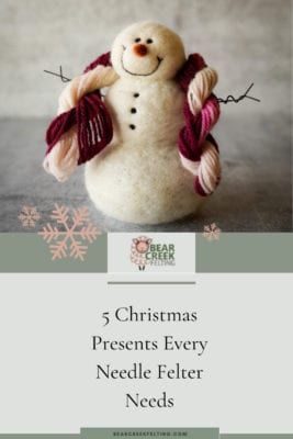 5 Christmas Presents Every Needle Felter Needs - Bear Creek Felting Easy Needle Felting Projects Christmas, Christmas Needle Felting Ideas, Easy Needle Felting Projects, Needle Felting Christmas, Felted Christmas Ornaments, Felting Diy, Felting Tutorial, Needle Felting Tutorial, Felted Art