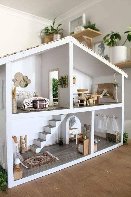 Dolls House Handmade, Toy Doll House, Homemade Wooden Doll House, Free Dollhouse Plans, Wood Barbie House, Homemade Dolls House, Build Dollhouse Diy, Barbie House Ideas Homemade, Diy Large Dollhouse