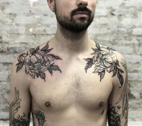 Tattoos Collar Bone, Bodysuit Ideas, Chest Tattoo Flowers, Collar Bone Tattoo For Men, Collar Tattoo, Tattoo Homme, Bone Tattoos, Music Tattoo Designs, Tattoo Inspiration Men