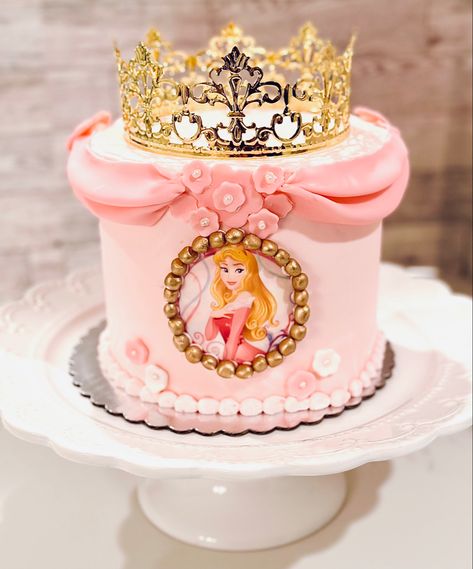 Kids Birthday Cake Ideas Aurora Cake Sleeping Beauty, Sleeping Beauty Cake Ideas, Sleeping Beauty Birthday Party Ideas, Aurora Princess Cake, Aurora Birthday Party Ideas, Aurora Birthday Cake, Sleeping Beauty Birthday Cake, Aurora Birthday Party, Princess Aurora Cake