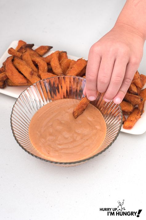 Sweet Potato Fry Sauce, Sauce For Sweet Potato Fries, Dip For Sweet Potato Fries, Maple Mayo, Sweet Potato Fry Dip, Sweet Potato Fries Dipping Sauce, Fry Dip, Easy Sweet Potato Fries, Mayo Dipping Sauce