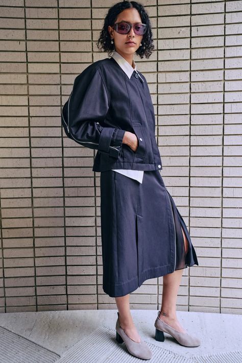 3.1 Phillip Lim Resort 2025 Ready-to-Wear Collection [PHOTOS] Backdrop Shoot, Coat Skirt, Resort 2024, Shirt Tucked In, Resort Collection, 2025 Fashion, Strapless Tops, Fashion 2024, 3.1 Phillip Lim