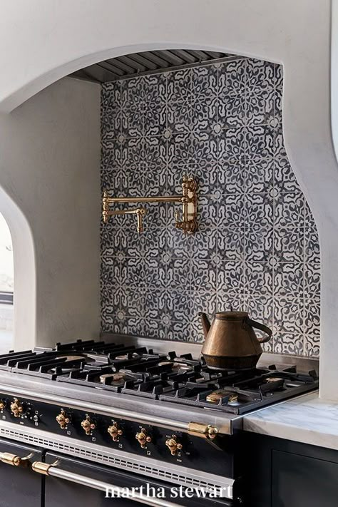 Amber Lewis, CEO of Amber Lewis Interior Design, says that patterned tile played a major design roll in this Spanish-style home. She states that she "wanted to add a pop of pattern and color in the kitchen to make it even more interesting." #marthastewart #kitchentips #kitchendecorideas #kitchenrenovations #kitchen #backsplash Unique Tile Backsplash, Decorating With Color, Boho Style Kitchen, Kitchen Backsplash Tile Designs, Boho Kitchen Ideas, Boho Style Decor, Unique Tile, Boho Kitchen, Backsplash Ideas