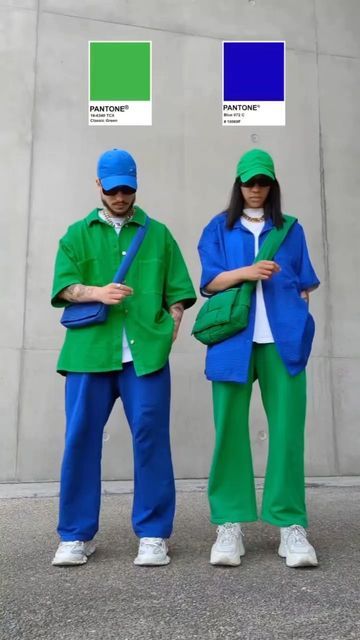 Neon Colour Outfit, Green Matching Colors Outfit, Colour Blocking Outfit, Ropa Color Neon, Color Matching Clothes, Green Color Combinations, How To Look Expensive, Color Outfits, Colour Combinations Fashion