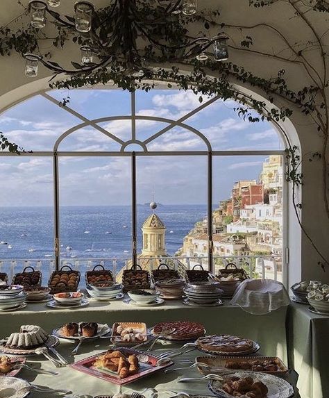 Northern Italy, Travel Goals, Positano, Travel Inspo, Pretty Places, Oh The Places Youll Go, Dream Destinations, Travel Aesthetic, Amalfi