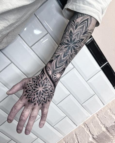 geometric-half-sleeve-blackwork-tattoo-erica-tatts Lots Of Tattoos, Tattoo Homme, Trippy Tattoo, Tattoo Guide, Private Tattoos, Geometric Mandala Tattoo, History Meaning, Ancient Tattoo, Circle Tattoos