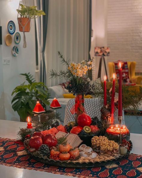 Shab E Yalda Night, Shabe Yalda Table, Yalda Night Food, Yalda Design Decor, Yalda Table Design, Yalda Night Ideas Decor Photography, Yalda Night Design, Yalda Night Dress, Yalda Night Ideas Decor