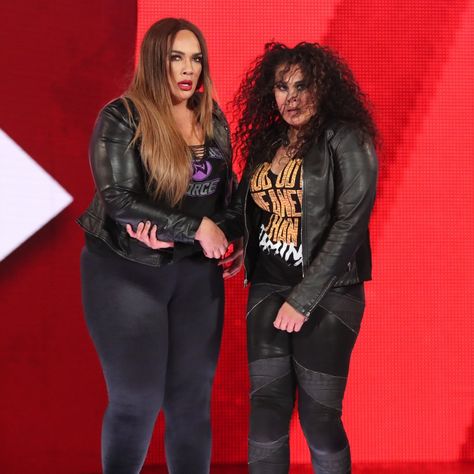 Nia Jax & Tamina Snuka Wrestlemania 29, Beth Phoenix, Tamina Snuka, Queen Of The Ring, Nia Jax, Sasha Banks, Wrestling Divas, Sasha Bank, Women's Wrestling