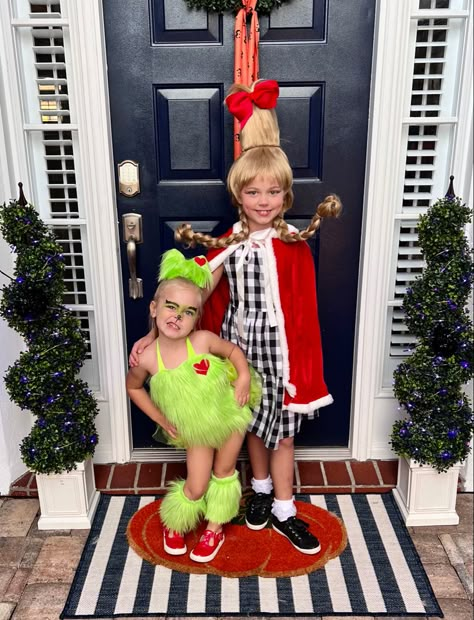 Cindy Lu Who Costume, Cindy Lou Who Costume Diy Kids, Whoville Characters Costumes, Cindy Loo Who Costume, Cindy Lou Costume, Cindy Lu, Grinch And Cindy Lou, Whoville Costumes, Cindy Lou Who Costume