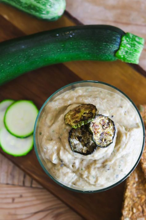 Courgette Baba Ganoush (Smokey Zucchini Dip) Courgette Dip, Zucchini Dip, Babaganoush Recipe, Vegan Grilling, Vegan Dip, Vegan Zucchini, Baba Ganoush, Starters Recipes, Squash Recipes