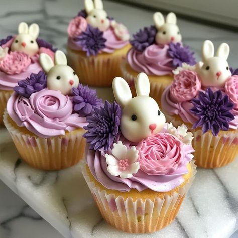 Bunny Birthday Theme, Easter Egg Art, Easter Sugar Cookies, Animal Cupcakes, How To Make Cupcakes, Diet Desserts, Cupcake Bouquet, Fondant Decorations, Fondant Cupcakes