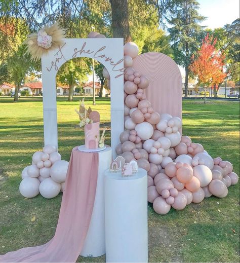 Birthday Stand Ideas, Classy Baby Shower, Happy Birthday To My Sister, Baby Mini Album, Party Rentals Business, Happy Birthday Backdrop, Decoration Buffet, Idee Babyshower, Baby Announcement Pictures