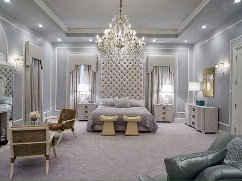 Chanel Oberlin’s Bedroom | Scream Queens Chanel Bedroom, Chanel Oberlin, Sorority House, Queen Room, Queen Bedroom, Bohemian Bedroom Decor, Scream Queens, Queen Bedding Sets, Alam Yang Indah