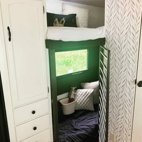 Rv Bunk Bed Storage Ideas, Rv Bunk Area Storage Ideas, Bunk Bed Storage Ideas, Rv With Bunk Beds, Rv Bunkhouse Remodel, Camper Bunk Bed Ideas, Rv Bunk Beds Ideas, Ladder Storage Ideas, Bunk Bed Hacks