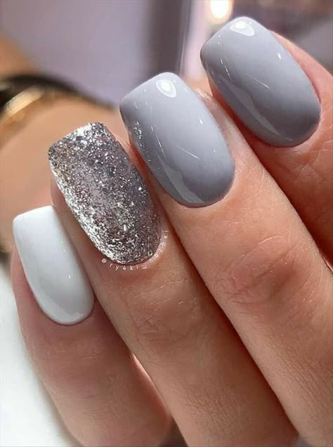 Manicure Designs, Stunning Nails, Square Nail Designs, Christmas Gel Nails, Short Square Nails, Gray Nails, Cute Gel Nails, Short Acrylic Nails Designs, Dipped Nails