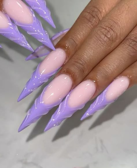 TNB on Instagram: "Perfect Purple tips🌂☂️💧 • • • • ✨💅🏽Follow @thenailbabeuk for more nail inspiration💅🏽✨ 📸: @ceenails102✨ #clearnails #frenchtips #uniquenails #jellynails #stillettonails #vacationnails #purplenails #fallnails #uniquenails #3dnails #creativenails #thenailbabeuk" Stilleto Lavender Nails, Stiletto French Tip Designs, Purple Stilletos Nails, Lavender Stiletto Nails, Purple Stilleto Nails, Purple Nails Stiletto, Stiletto Acrylic Nails Designs, Purple Stiletto Nails Design, Pretty Stiletto Nails