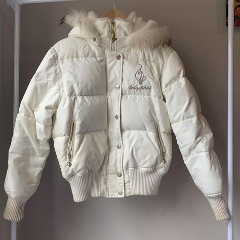 White Puffer Coat, 00s Mode, Mcbling Fashion, White Puffer Jacket, 2000s Clothing, 2000s Clothes, White Puffer, 2000s Fashion Outfits, Baby Phat