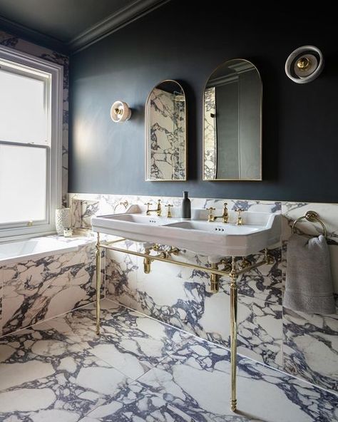 Dark Painted Walls, Box Hill, Victorian Terraced House, Mandarin Stone, Calacatta Viola, London Interior Design, En Suite Shower Room, London Interior, Tile Trends