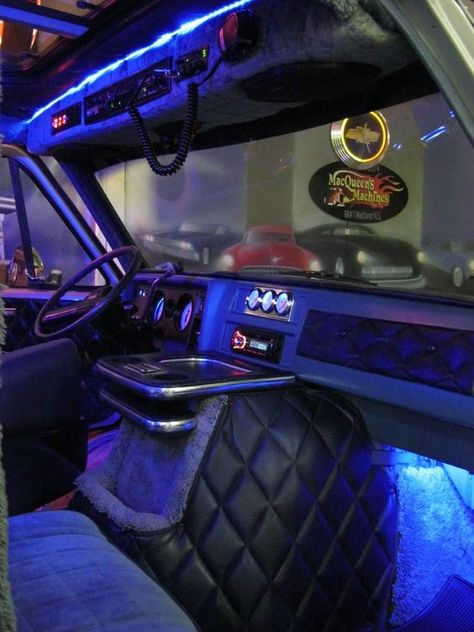 Custom Van Interior, Truck Interior Accessories, Boogie Van, Van Interiors, Bedford Truck, Gmc Vans, Car Accessories For Guys, Astro Van, New Car Accessories