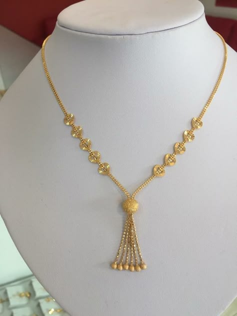 Kim's jewellery shop Necklaces Simple, Indian Jewellery Gold, Gold Jewelry Simple Necklace, Gold Mangalsutra Designs, Bangles Gold, Gold Necklace Simple, Gold Chain Design, Gold Mangalsutra, Gold Pendant Jewelry