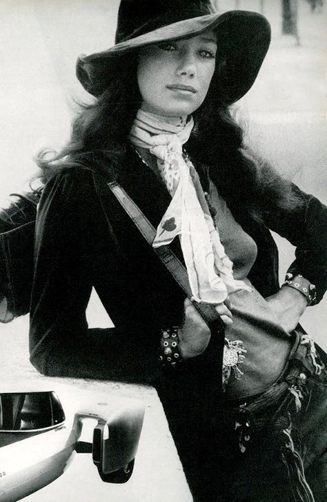 Marisa Berenson | Anthony Horth | photographer | 1970 | black & white | vintage fashion | art | editorial | wild west | wild women | free 70s Womens Fashion, Marisa Berenson, Bianca Jagger, Women Portrait, Fashion 1970s, Charlotte Rampling, Fashion 70s, Anthony Perkins, 60s And 70s Fashion