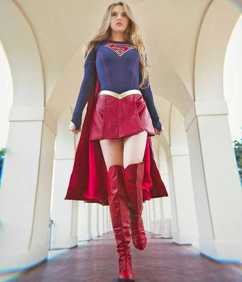 Supergirl Halloween Costume, Power Girl Supergirl, Comic Con Outfits, Blonde Cosplay, Supergirl Melissa Benoist, Supergirl Costume, Tv Costume, Supergirl Cosplay, Dc Comics Cosplay