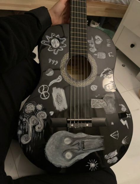 Decorated Guitar Aesthetic, Acoustic Guitar Art Paint, Guitars Aesthetic, Guitar Art Painting, Acoustic Guitar Art, Guitar Artwork, Guitar Designs, Guitar Ideas, Guitar Obsession