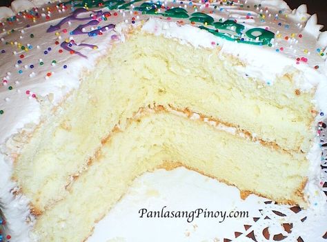 Vanilla Chiffon Cake Vanilla Chiffon Cake Recipe, Vanilla Chiffon Cake, Light Cake, Buckwheat Cake, Egg Cake, Light Cakes, Types Of Cakes, Chiffon Cake, Icing Recipe