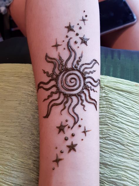 Do It Yourself Tattoo, Hanna Tattoo, Small Henna Tattoos, Small Henna Designs, Henne Tattoo, Cute Henna Designs, Cute Henna Tattoos, Henna Style Tattoos, Small Henna